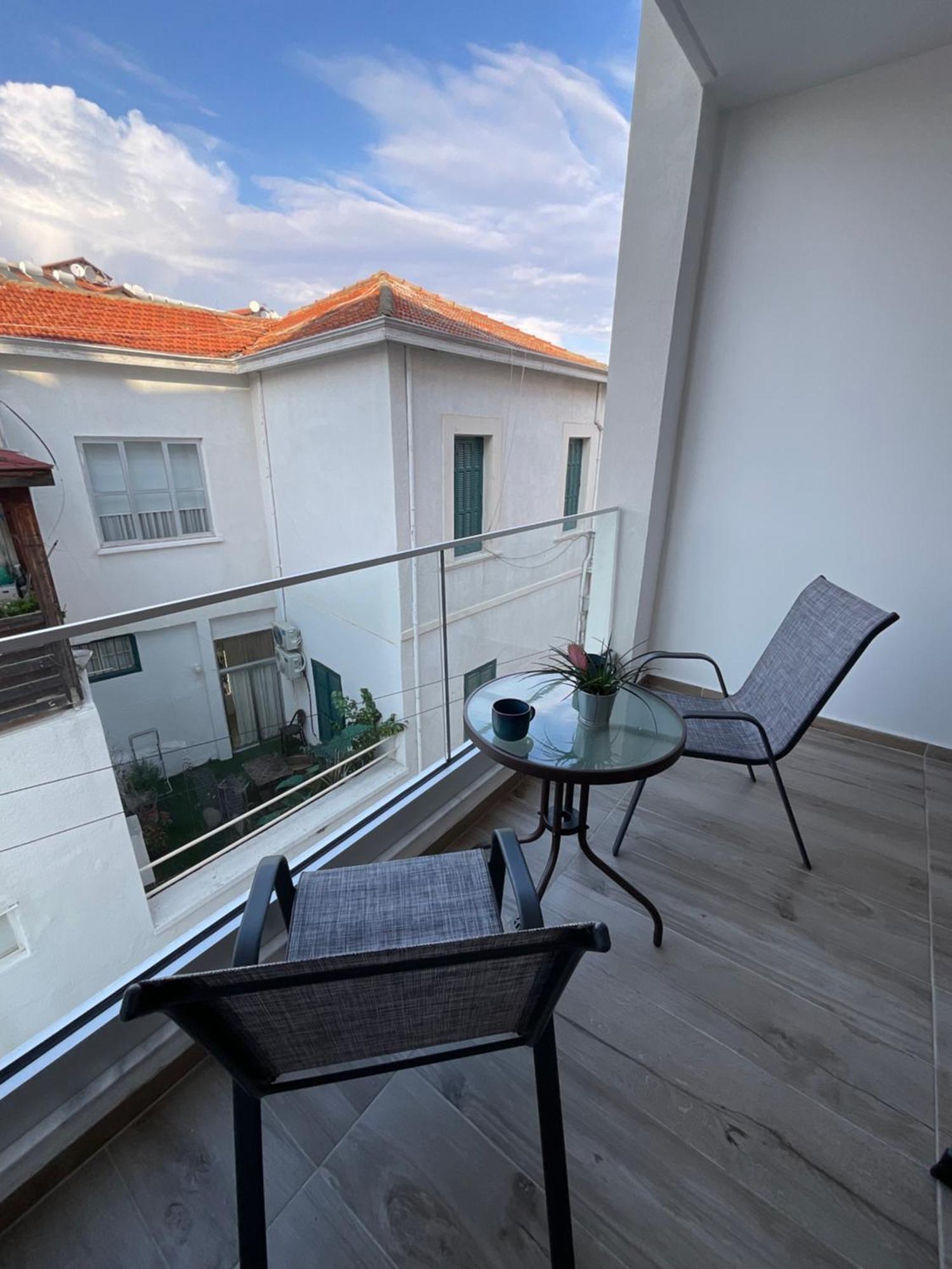 Ferienwohnung Le Voyageur Larnaka Exterior foto