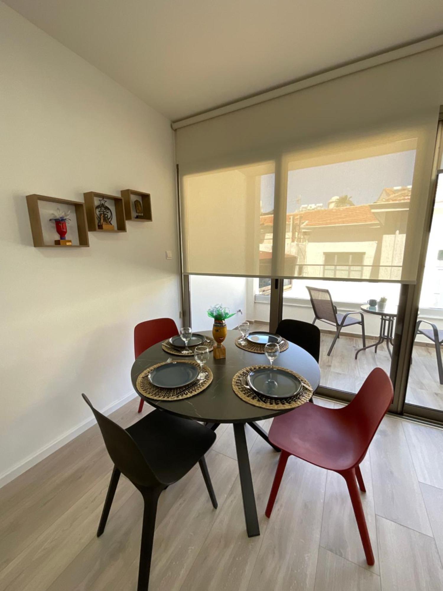 Ferienwohnung Le Voyageur Larnaka Exterior foto